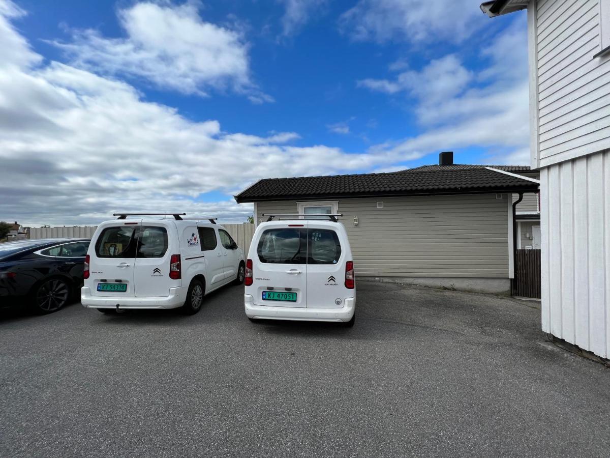 Sentralt I Fredrikstad Gratis Parkering Buitenkant foto