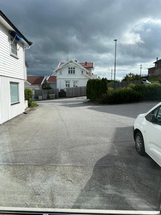 Sentralt I Fredrikstad Gratis Parkering Buitenkant foto